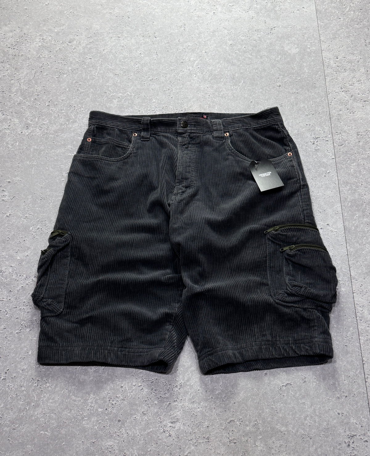 Vintage Y2K Quiksilver Corduroy Cargo Shorts (34”)