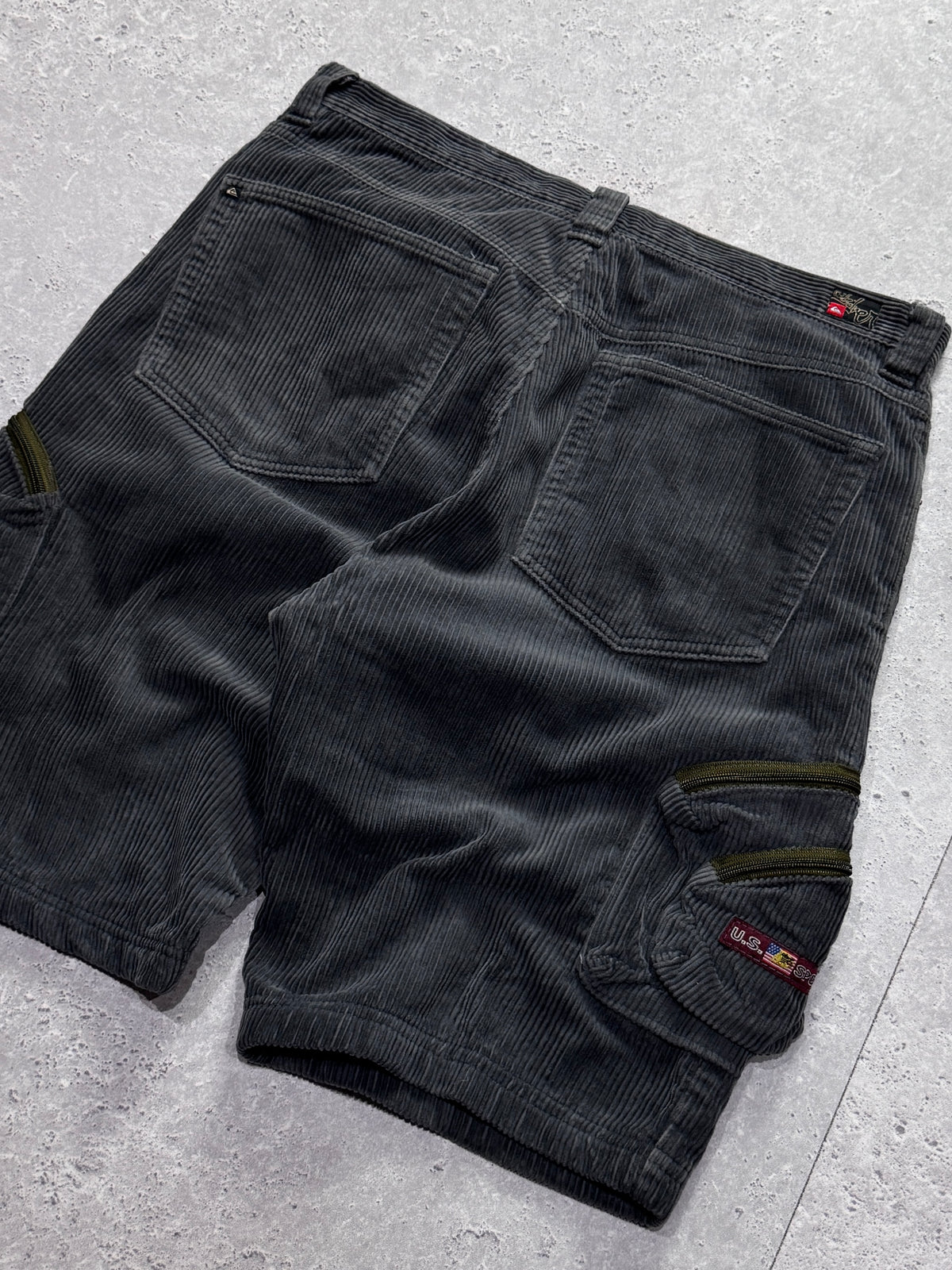Vintage Y2K Quiksilver Corduroy Cargo Shorts (34”)