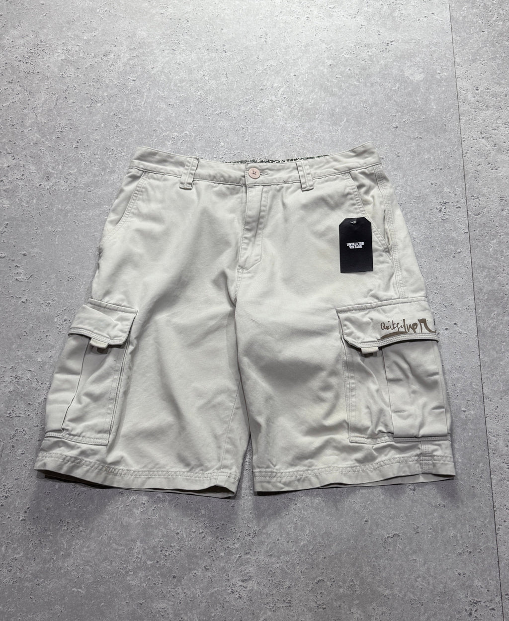 Vintage 2000s Quiksilver Cargo Shorts (32”)