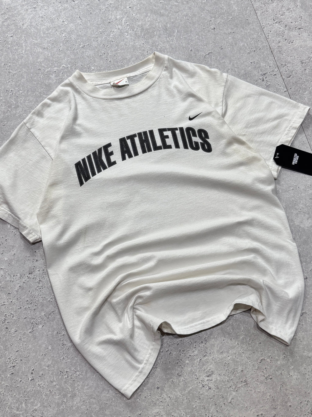 Vintage 90s Nike Athletics Spellout Tee (M)