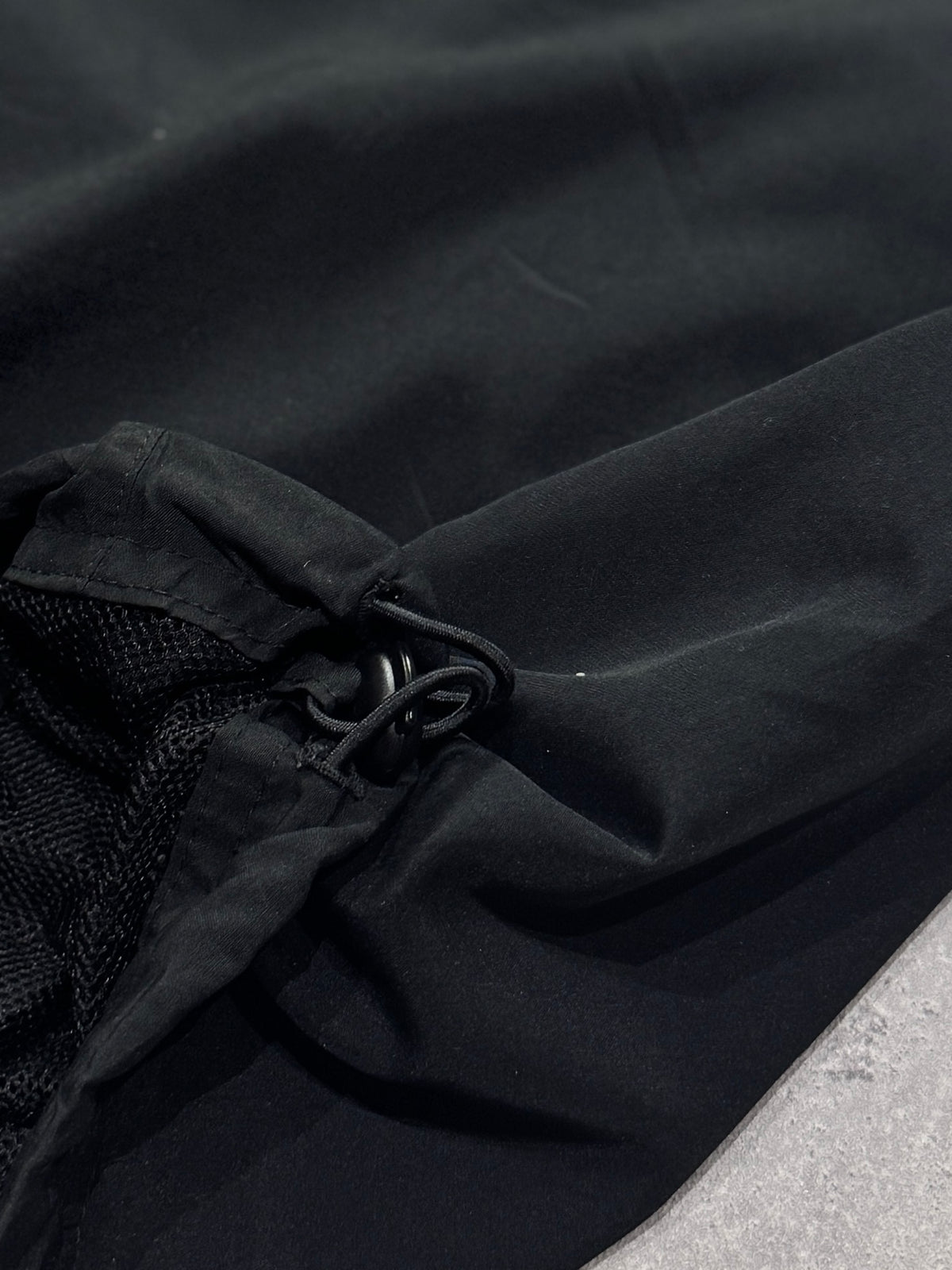 Vintage 2000s Adidas 3/4 Track Shorts (M)