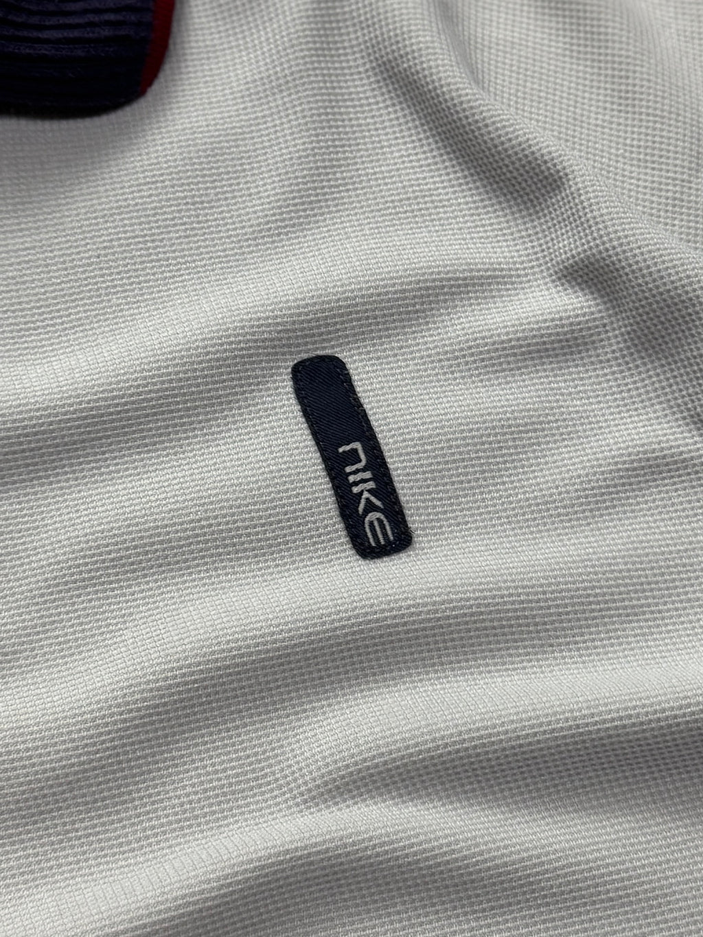 Vintage 2000s Nike Zip Up Polo Shirt (M)