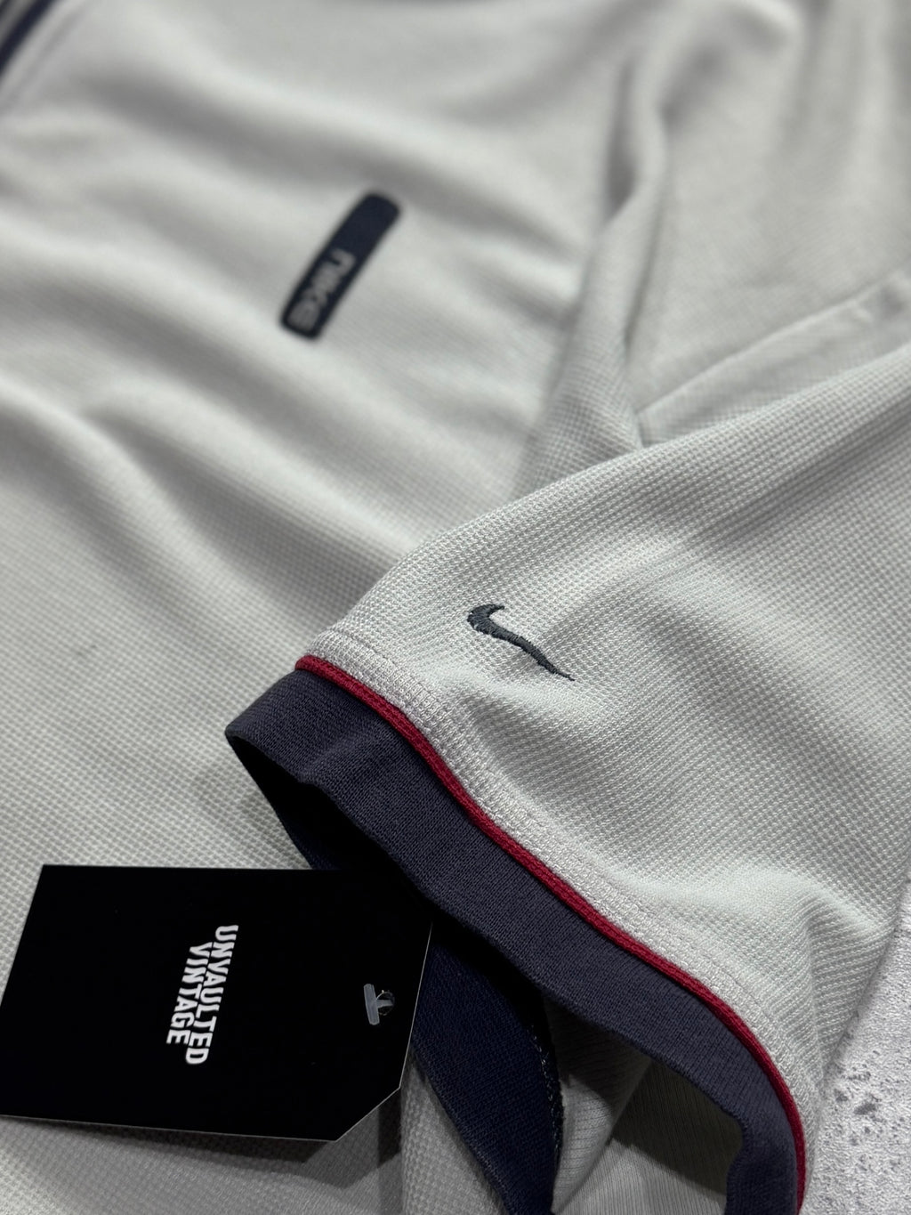 Vintage 2000s Nike Zip Up Polo Shirt (M)