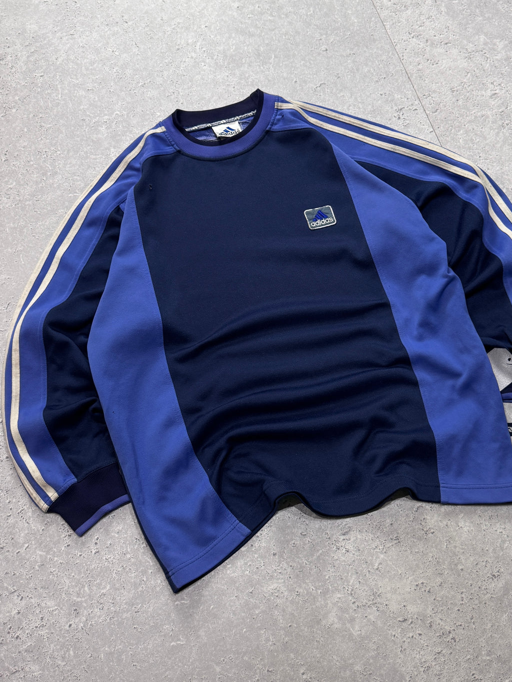 Vintage 2000s Adidas Pullover Sweater (L)