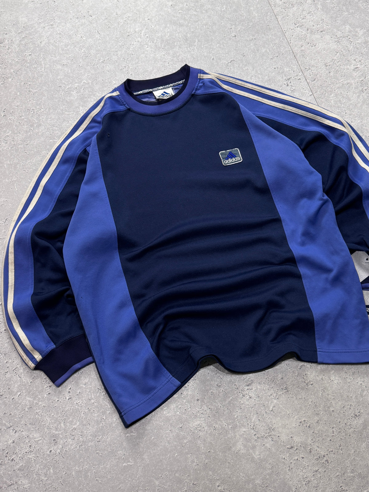 Vintage 2000s Adidas Pullover Sweater (L)