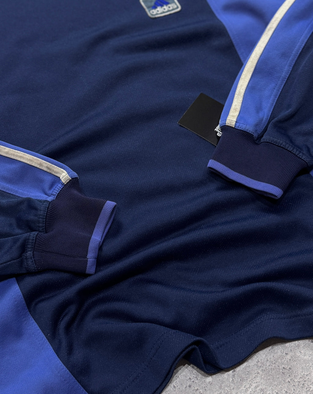 Vintage 2000s Adidas Pullover Sweater (L)