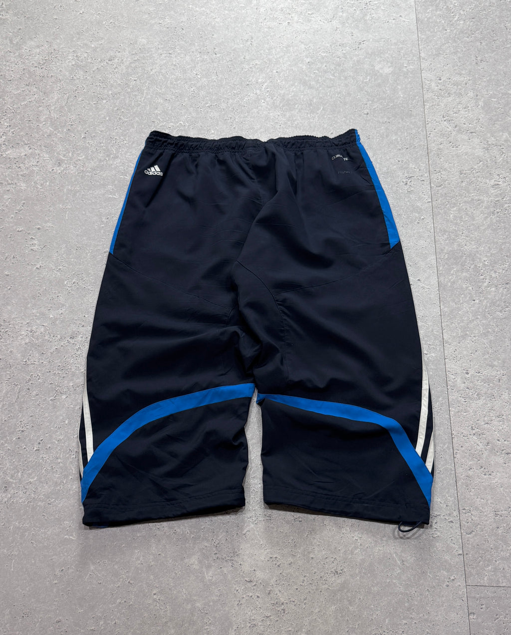 Vintage 2000s Adidas 3/4 Track Shorts (M)