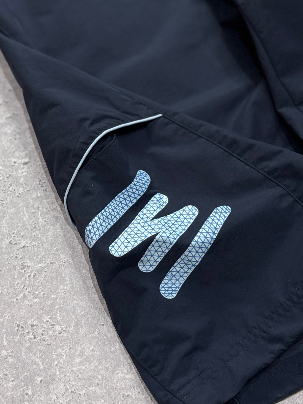 Vintage 2000s Nike Shox Track Shorts (L)
