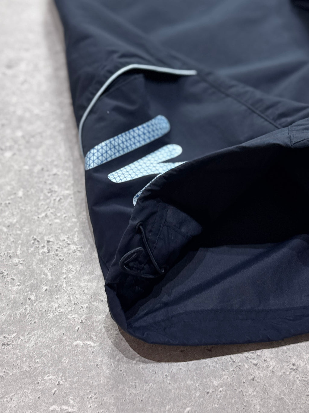 Vintage 2000s Nike Shox Track Shorts (L)