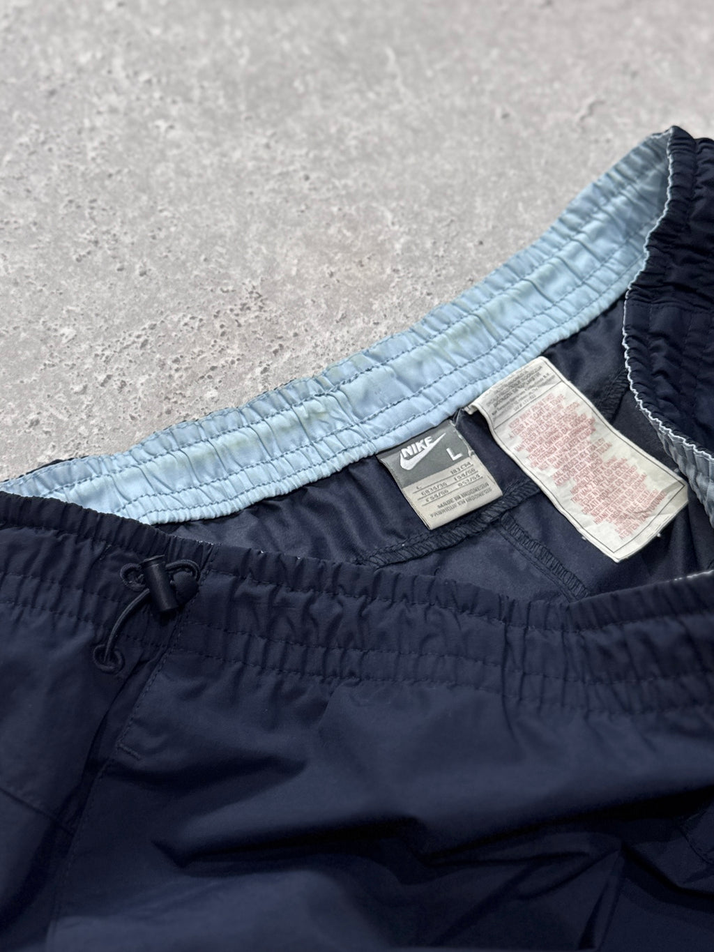 Vintage 2000s Nike Shox Track Shorts (L)