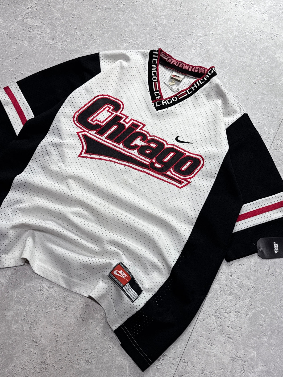 Vintage 90s Nike Team X Chicago Bulls NBA Supporter Jersey (XXL)