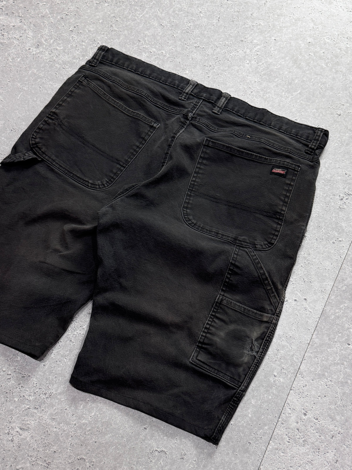 Vintage 2000s Dickies Workwear Carpenter Shorts (36”)