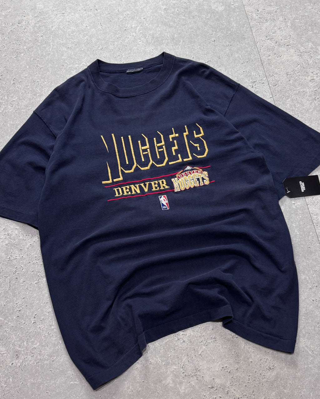 Vintage 90s Denver Nuggets Embroidered NBA Tee (XL)
