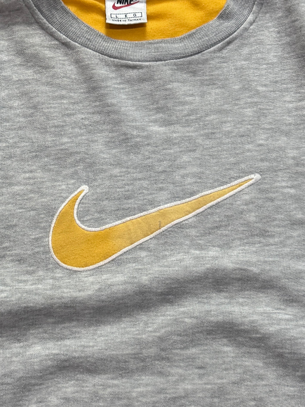 Vintage 90s Nike Embroidered Swoosh Sweater (M)