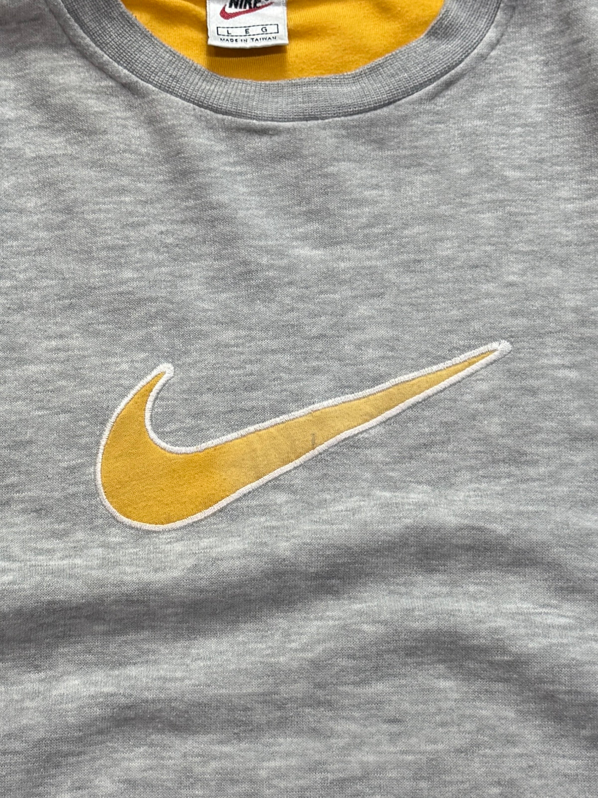 Vintage 90s Nike Embroidered Swoosh Sweater (M)