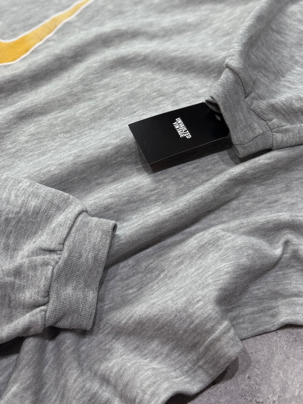 Vintage 90s Nike Embroidered Swoosh Sweater (M)