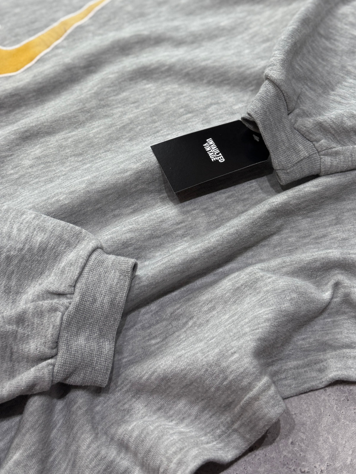 Vintage 90s Nike Embroidered Swoosh Sweater (M)