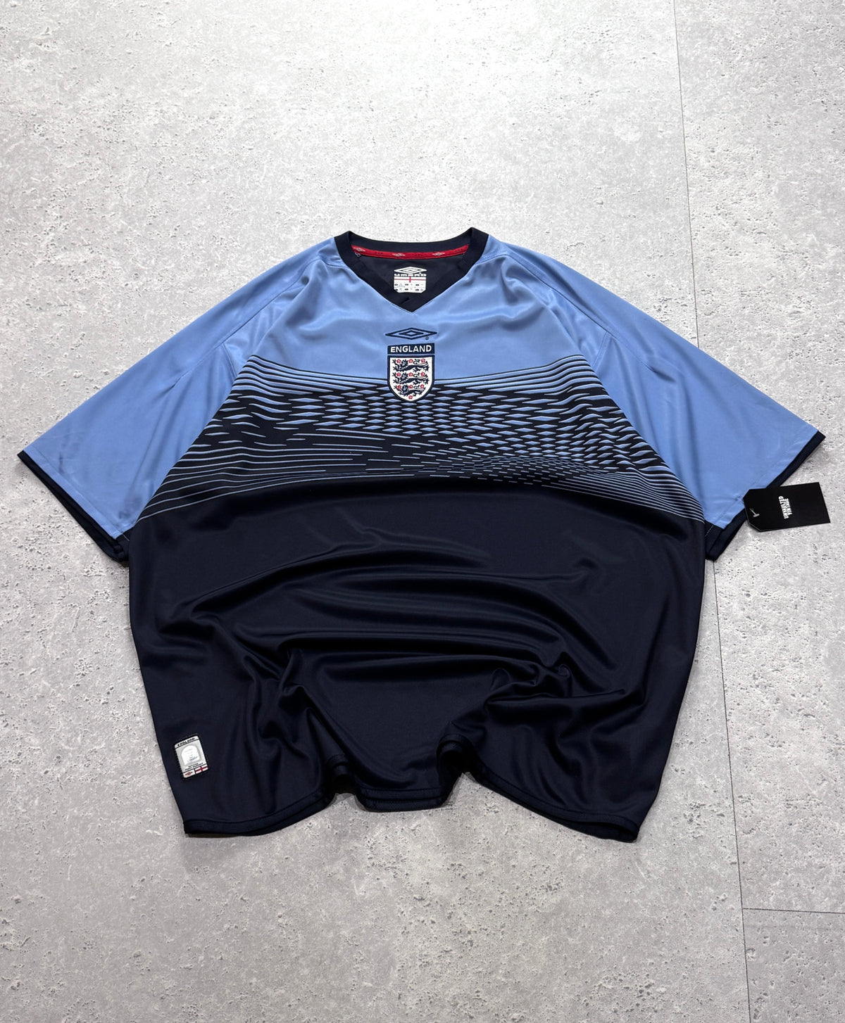 Vintage 2000s Umbro X England Training Jersey (XXL)