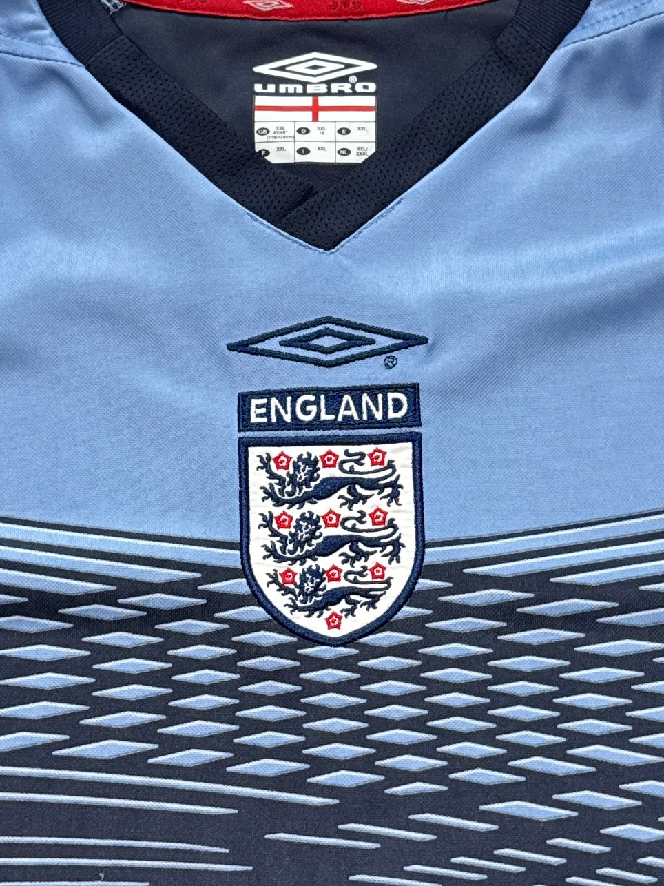 Vintage 2000s Umbro X England Training Jersey (XXL)
