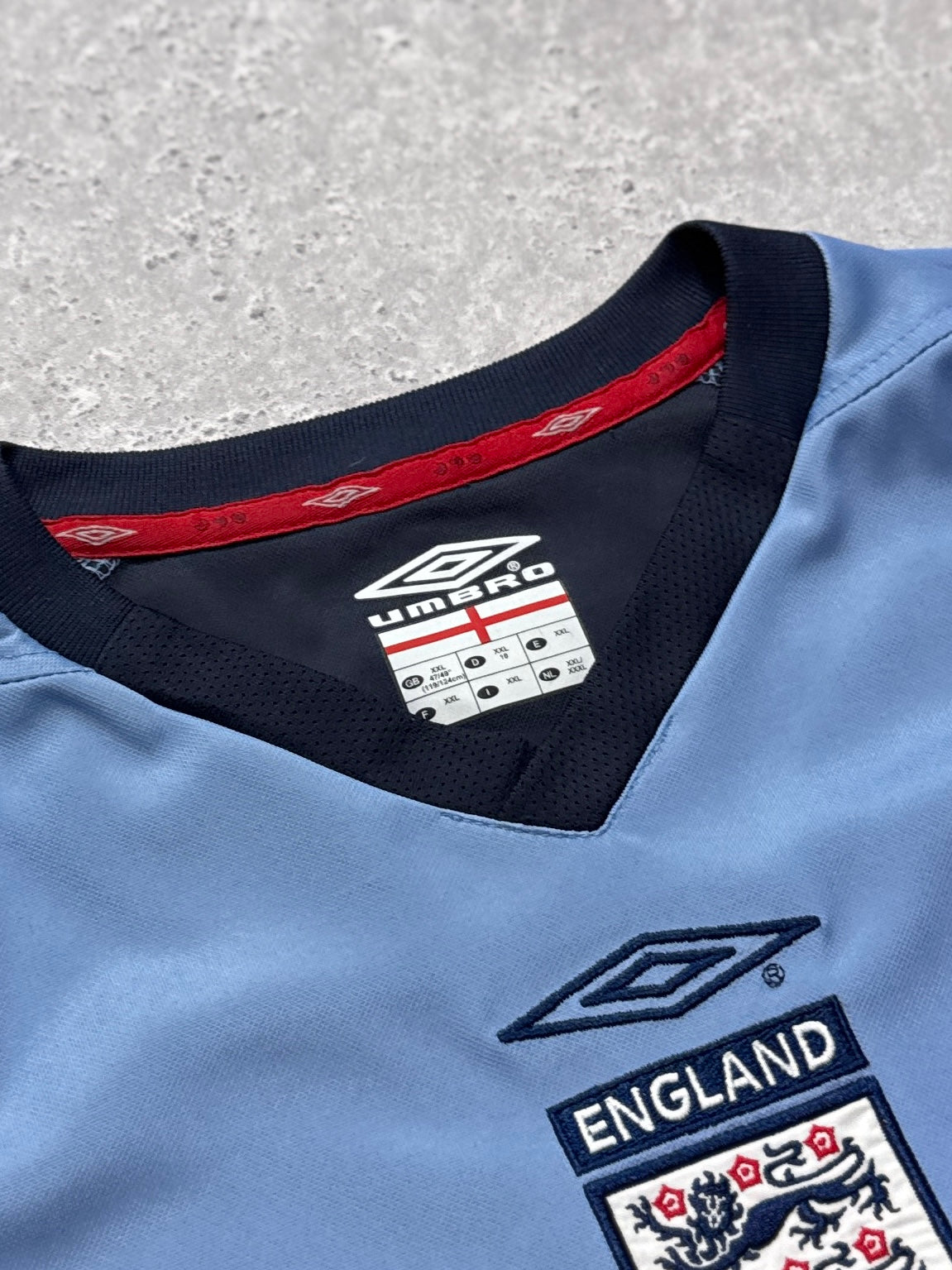 Vintage 2000s Umbro X England Training Jersey (XXL)