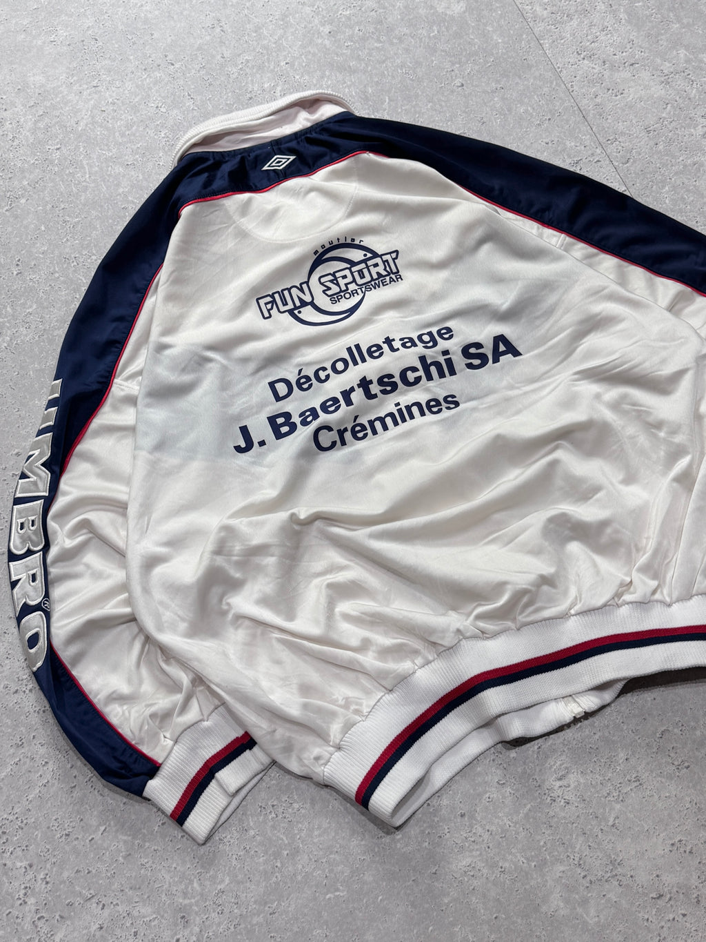 Vintage 90s Umbro White & Navy Track Jacket (XL)