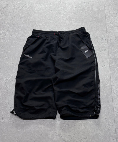 Vintage 2000s Umbro 3/4 Adjustable Track Shorts (M)