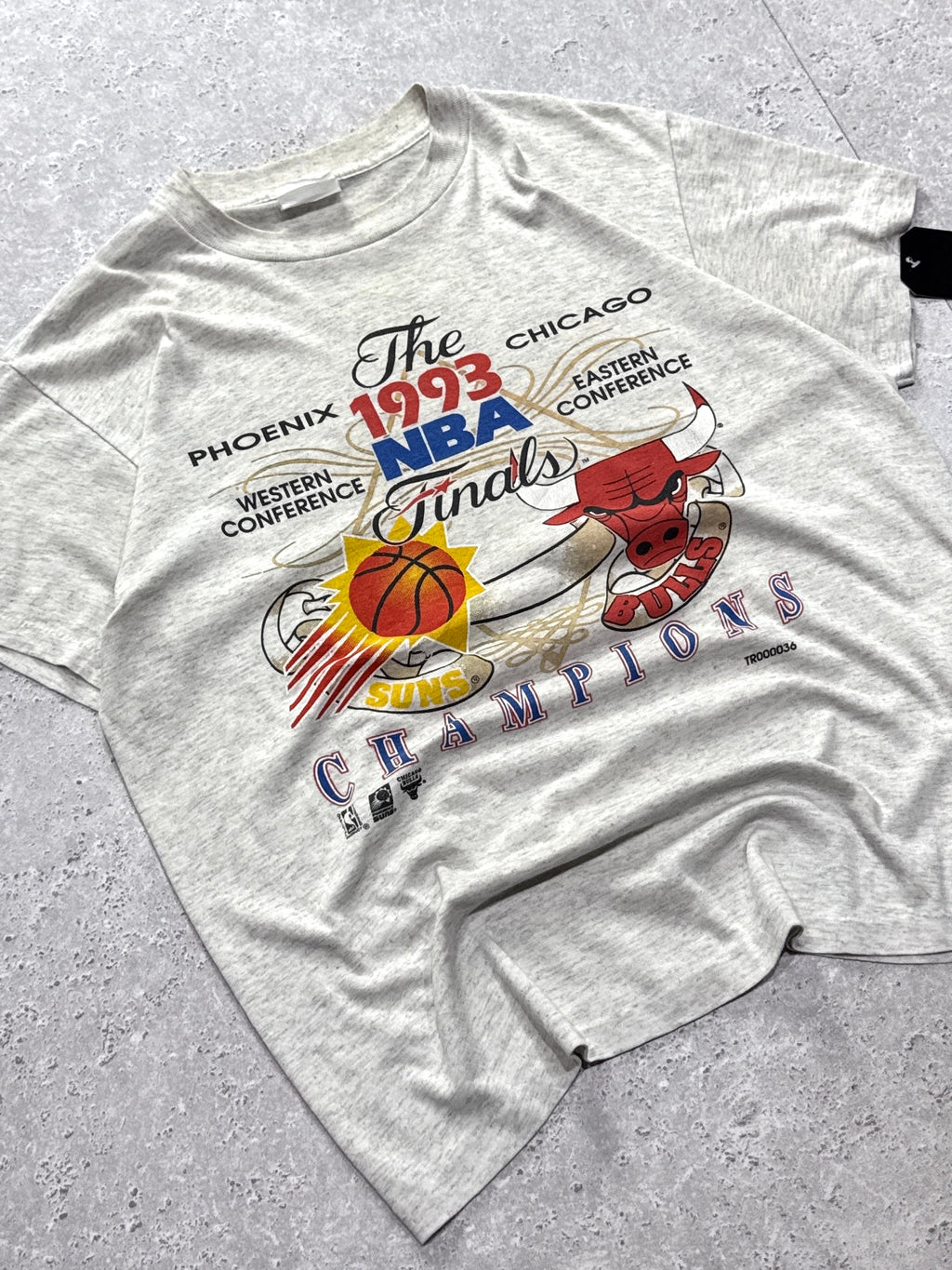 Vintage 1993 NBA Finals Chicago Bulls Vs Phoenix Suns Tee (M)