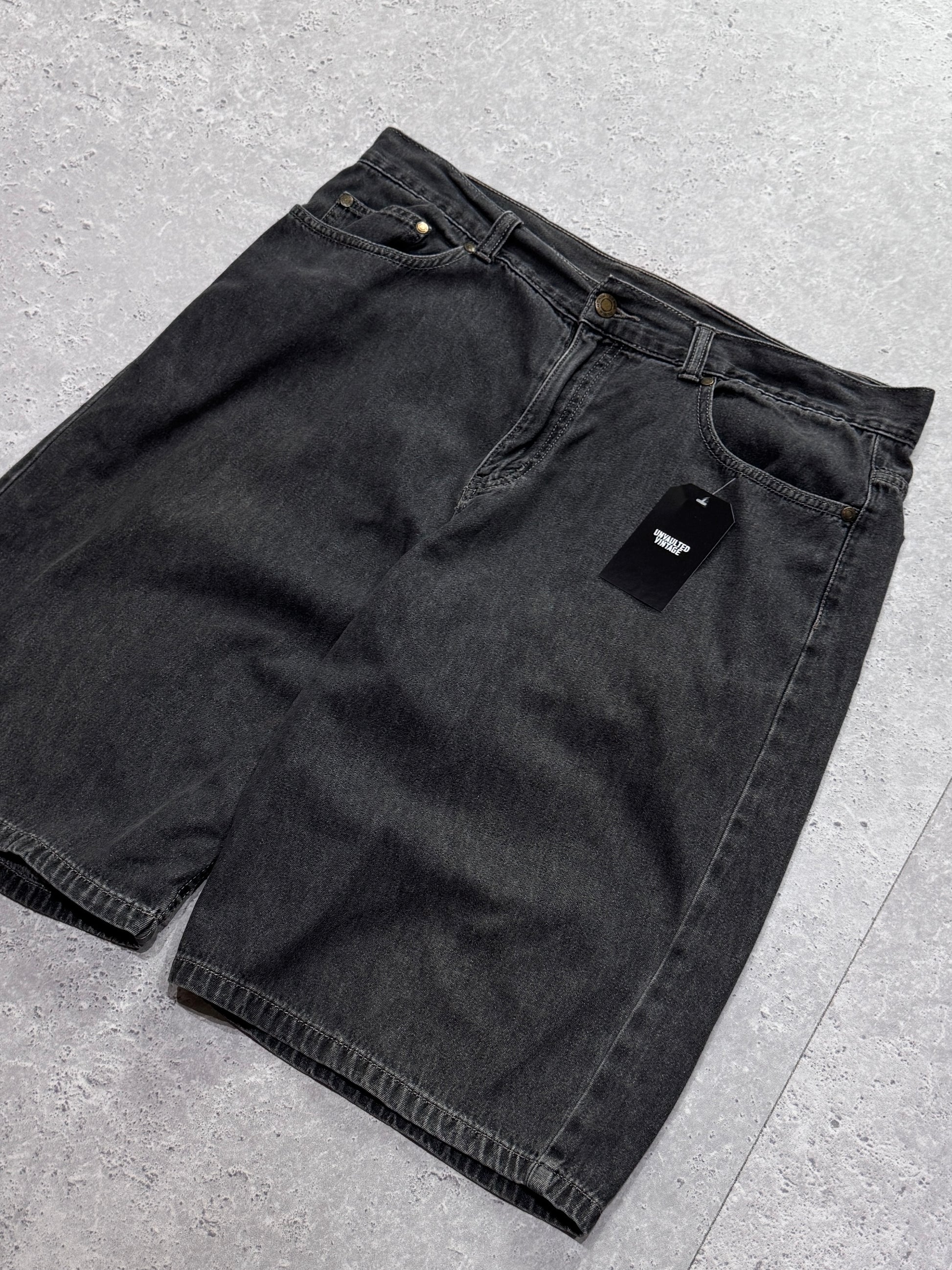 Vintage 2000s Denim Jorts (34”)