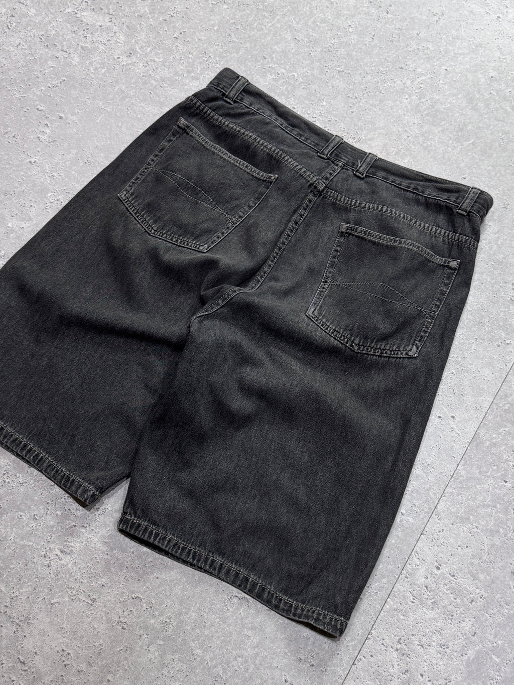 Vintage 2000s Denim Jorts (34”)