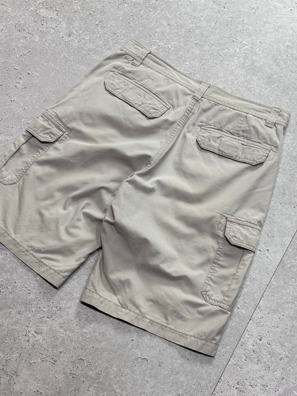 Vintage 2000s Cargo Shorts (34”)