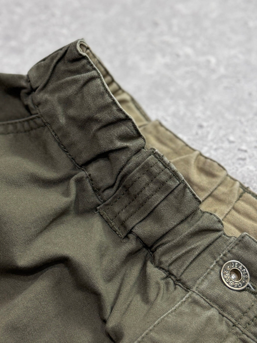 Vintage 2000s Cargo Shorts (32”)