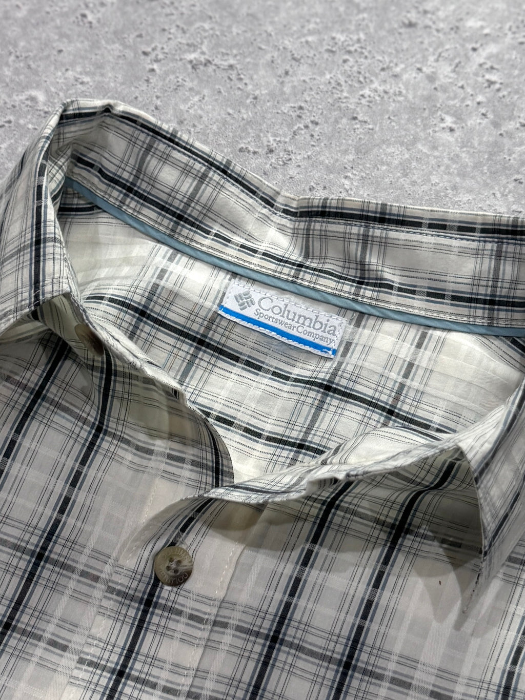 Vintage 2000s Columbia Button Up Shirt (XL)