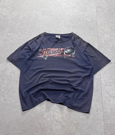 Vintage 2000s New England Patriots NFL Tee (L)