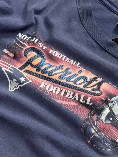 Vintage 2000s New England Patriots NFL Tee (L)