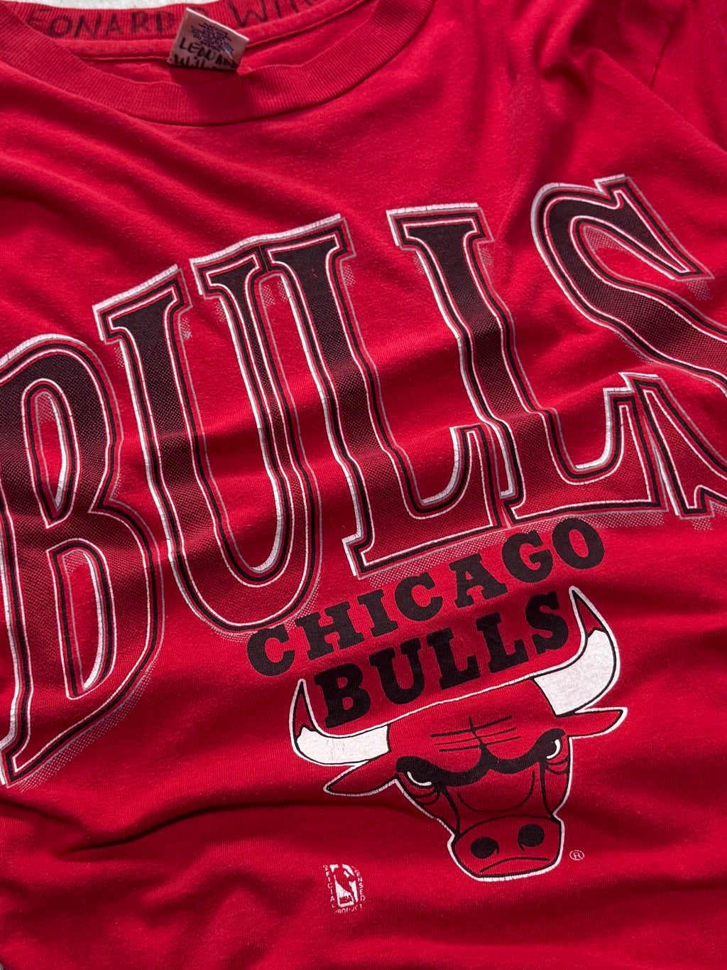 Vintage 90s Chicago Bulls NBA Tee (M)