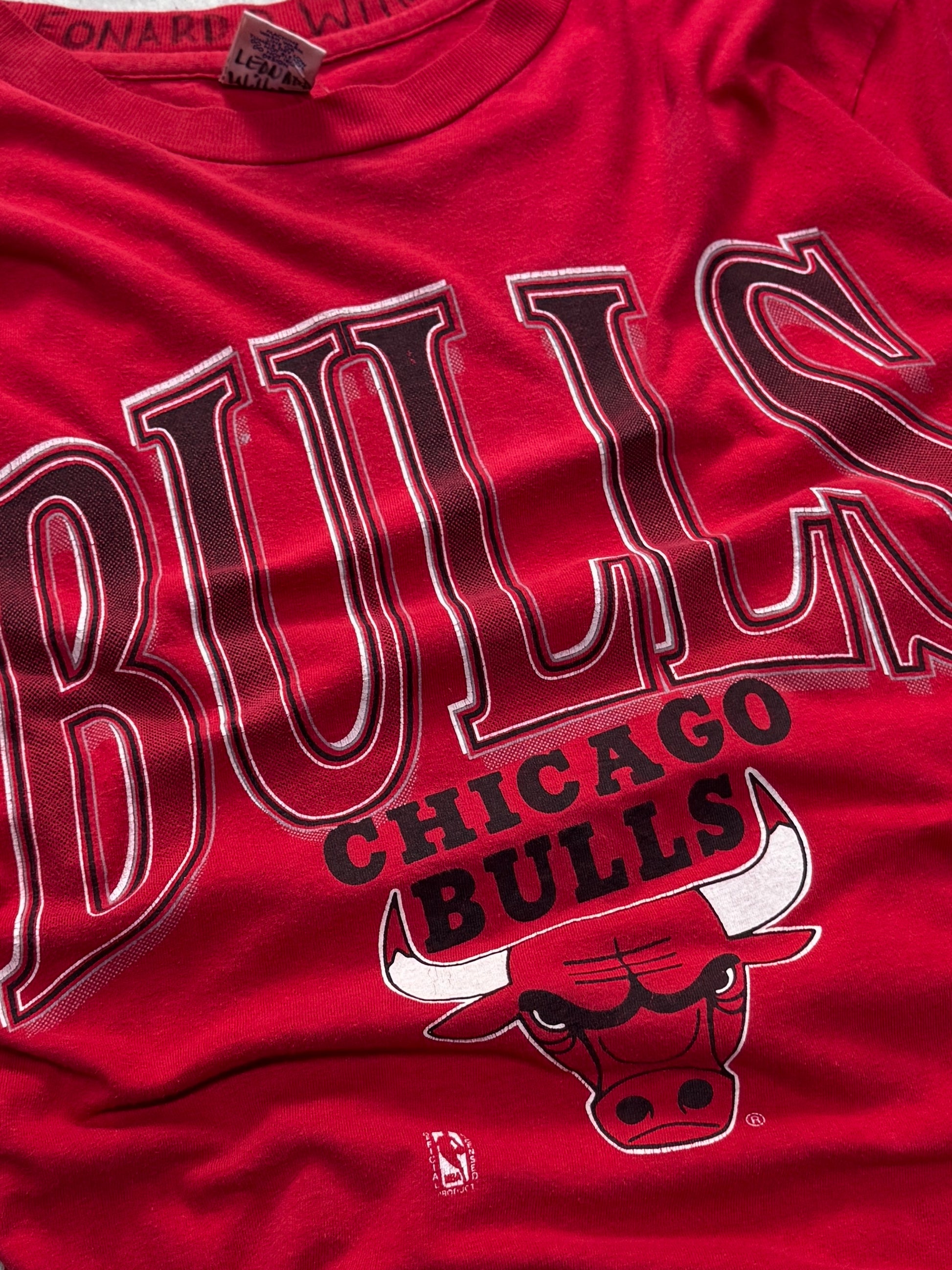 Vintage 90s Chicago Bulls NBA Tee (M)