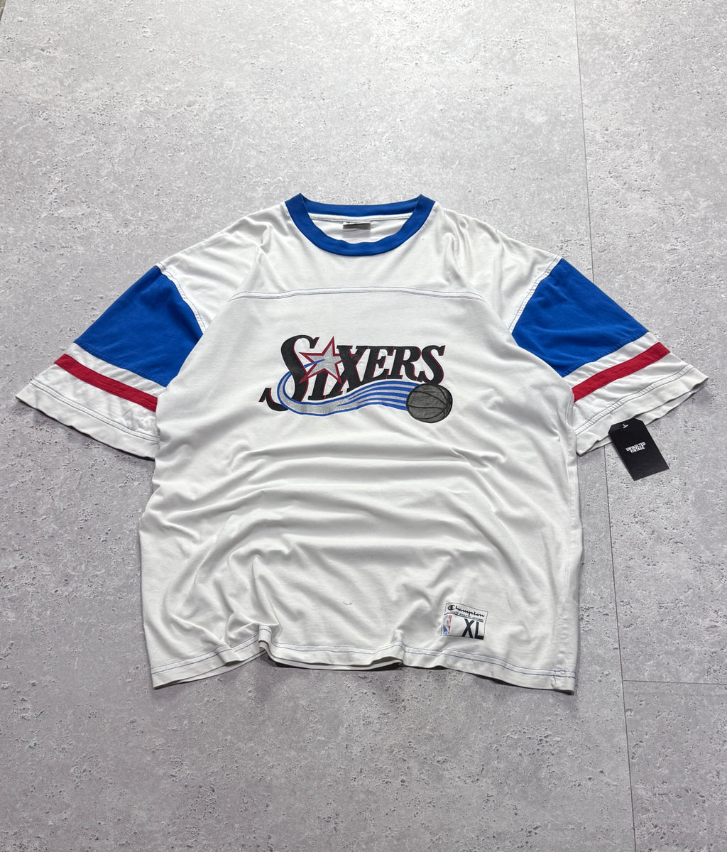 Vintage 2000s Philadelphia 76ers Allan Iverson Tee (XL)