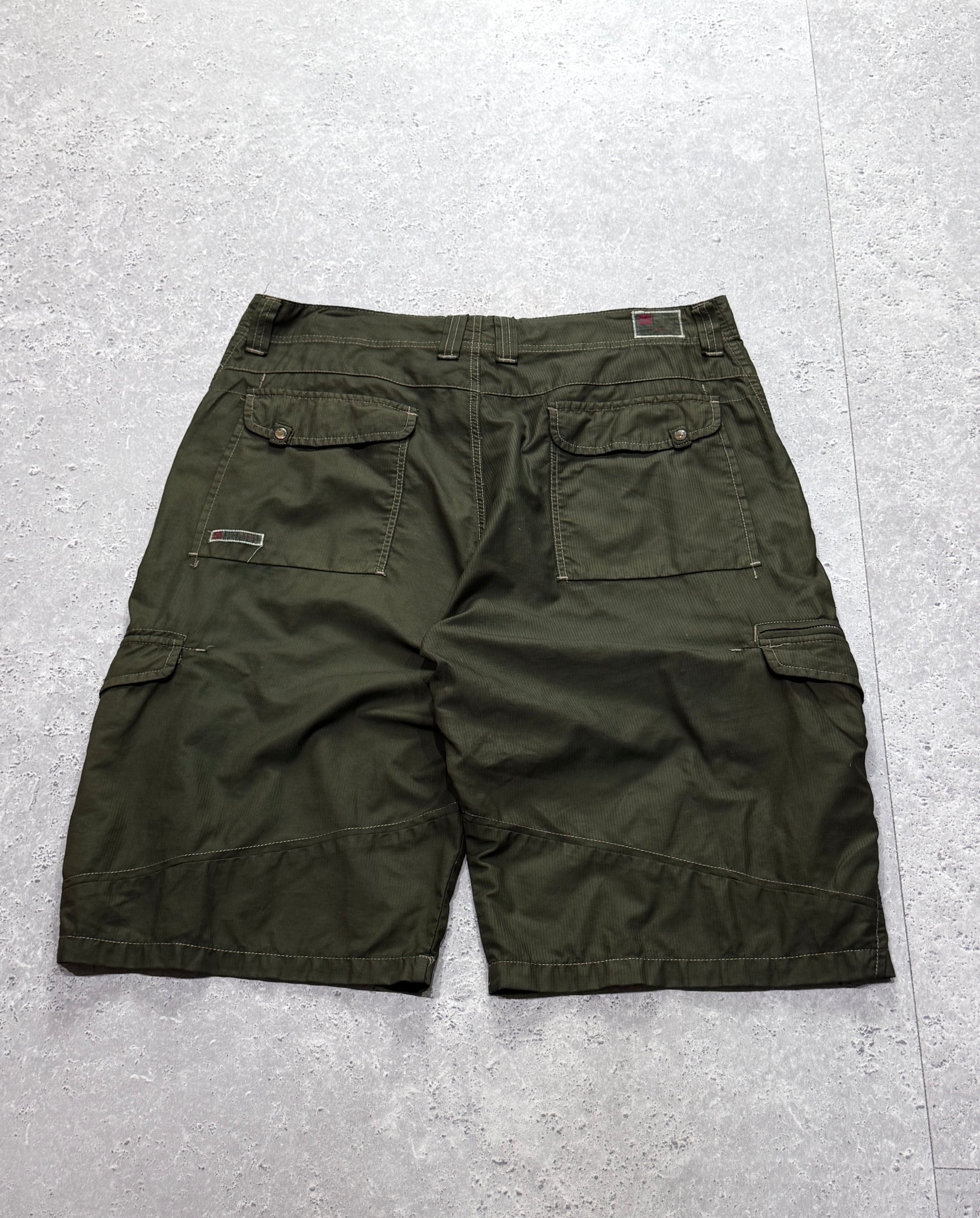 Vintage Y2K Quiksilver Cargo Shorts (36”)