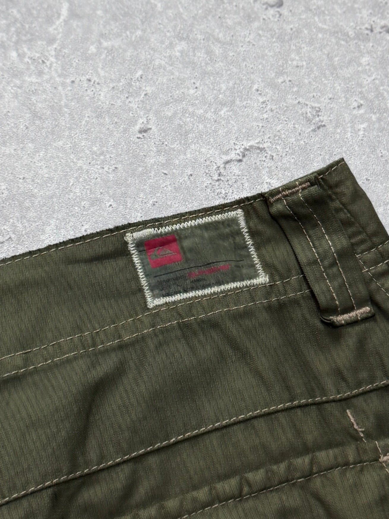 Vintage Y2K Quiksilver Cargo Shorts (36”)