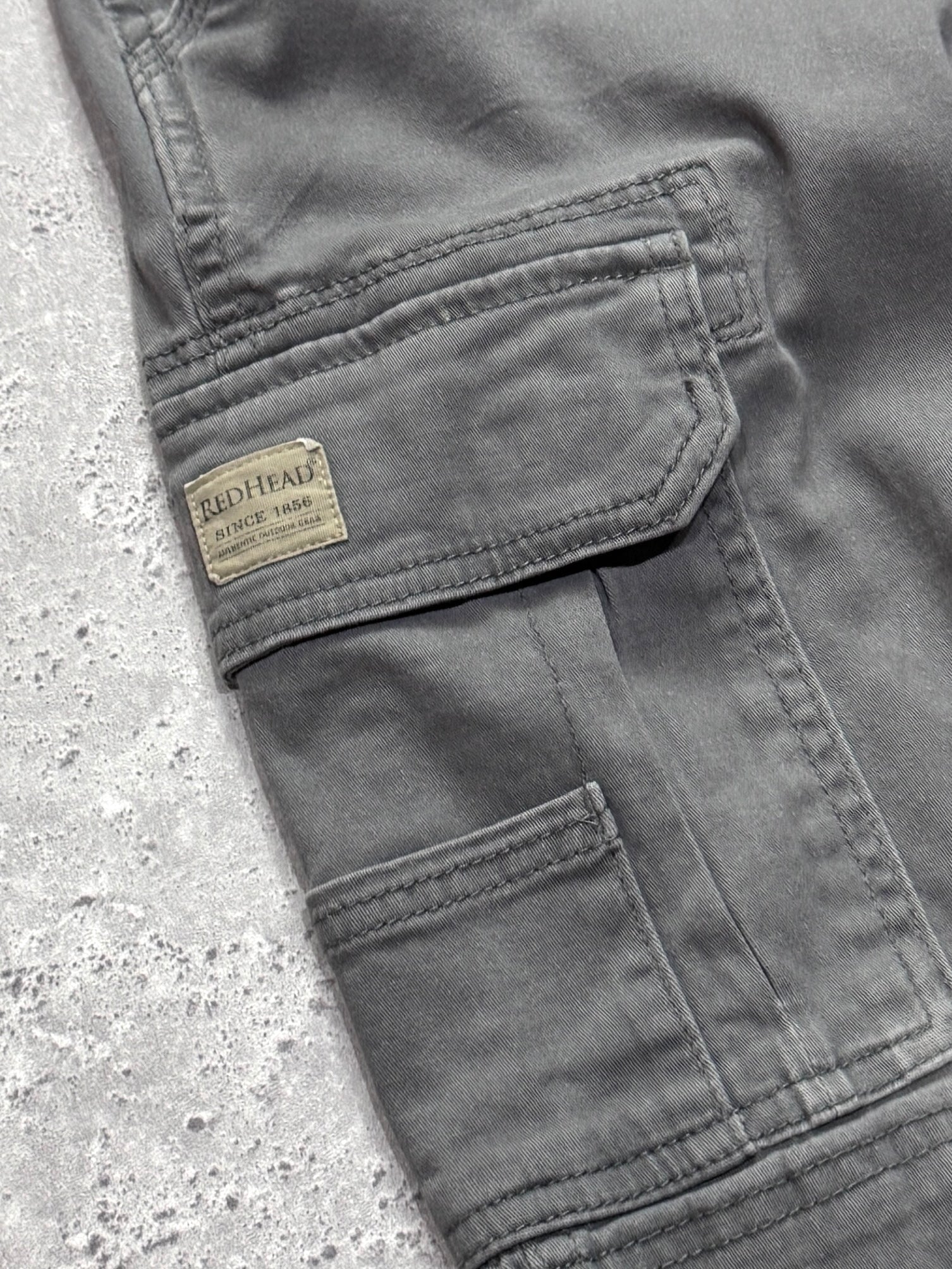 Vintage 2000s Cargo Workwear Shorts (36”)