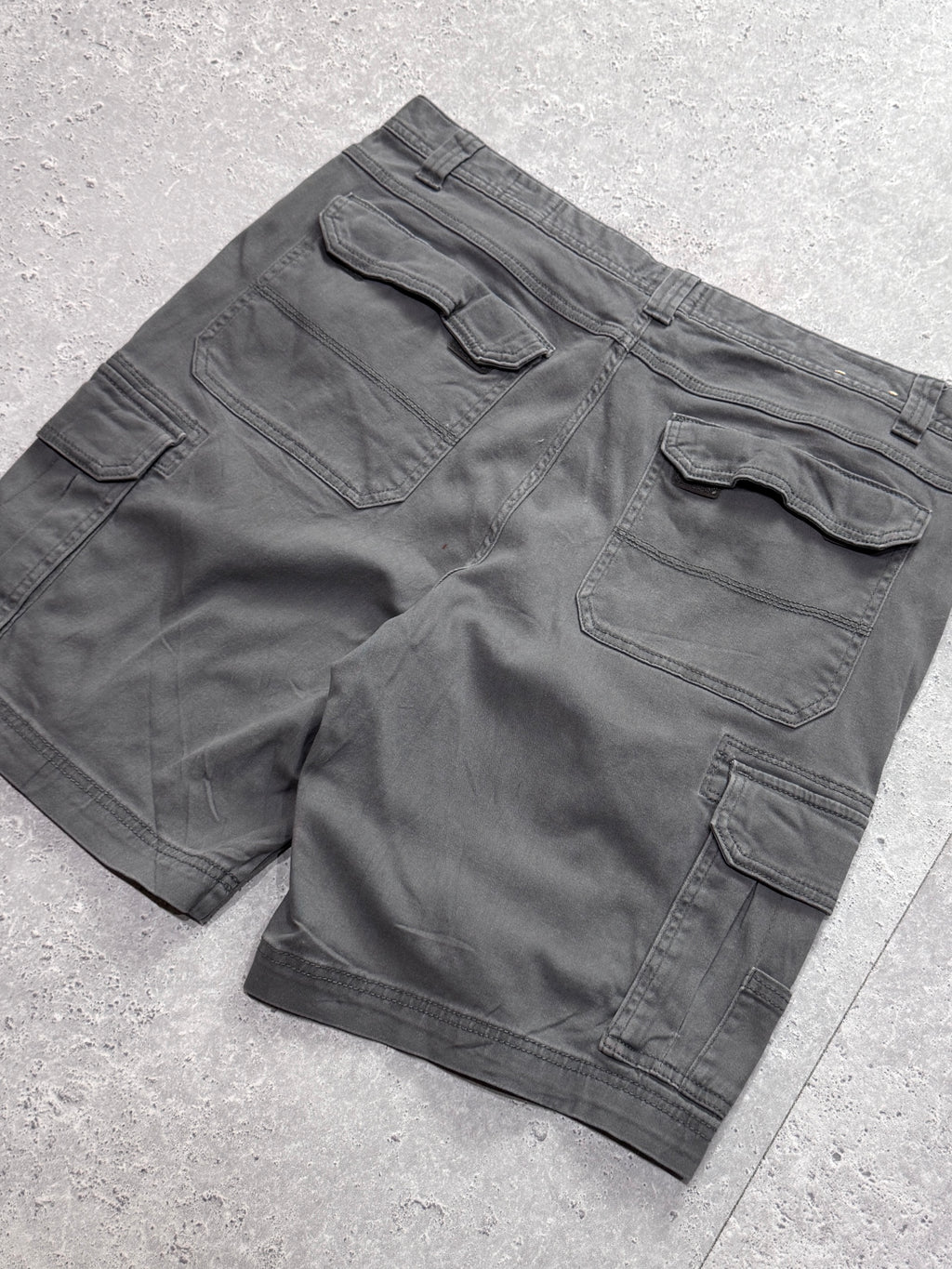 Vintage 2000s Cargo Workwear Shorts (36”)