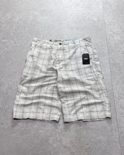 Vintage Y2K Volcom Plaid Shorts (34”)