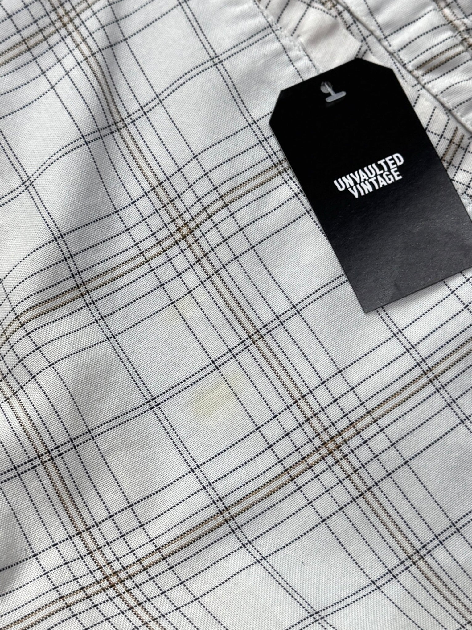 Vintage Y2K Volcom Plaid Shorts (34”)