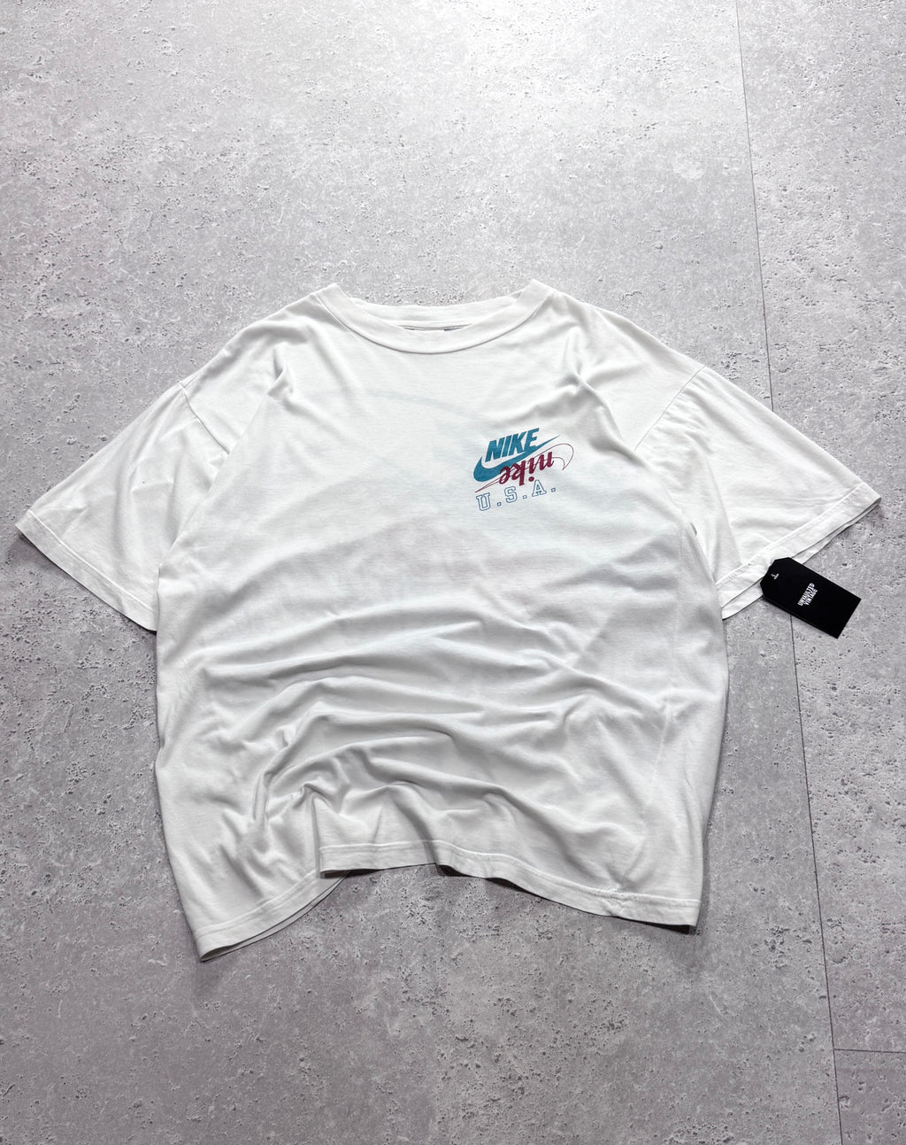 Vintage 90s Nike USA Oregon Graphic Tee (L)