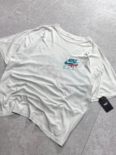 Vintage 90s Nike USA Oregon Graphic Tee (L)