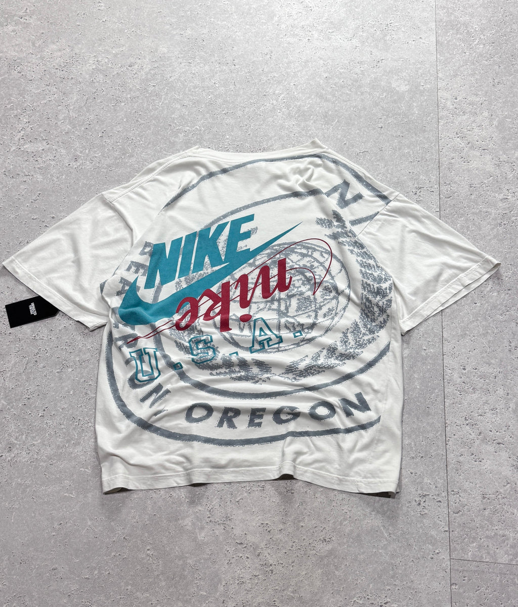 Vintage 90s Nike USA Oregon Graphic Tee (L)