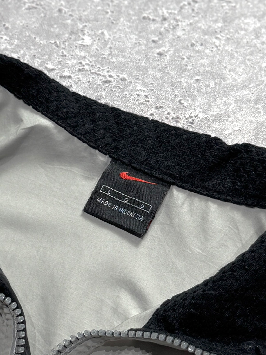 Vintage 2000s Nike Utility Windbreaker Vest (L)