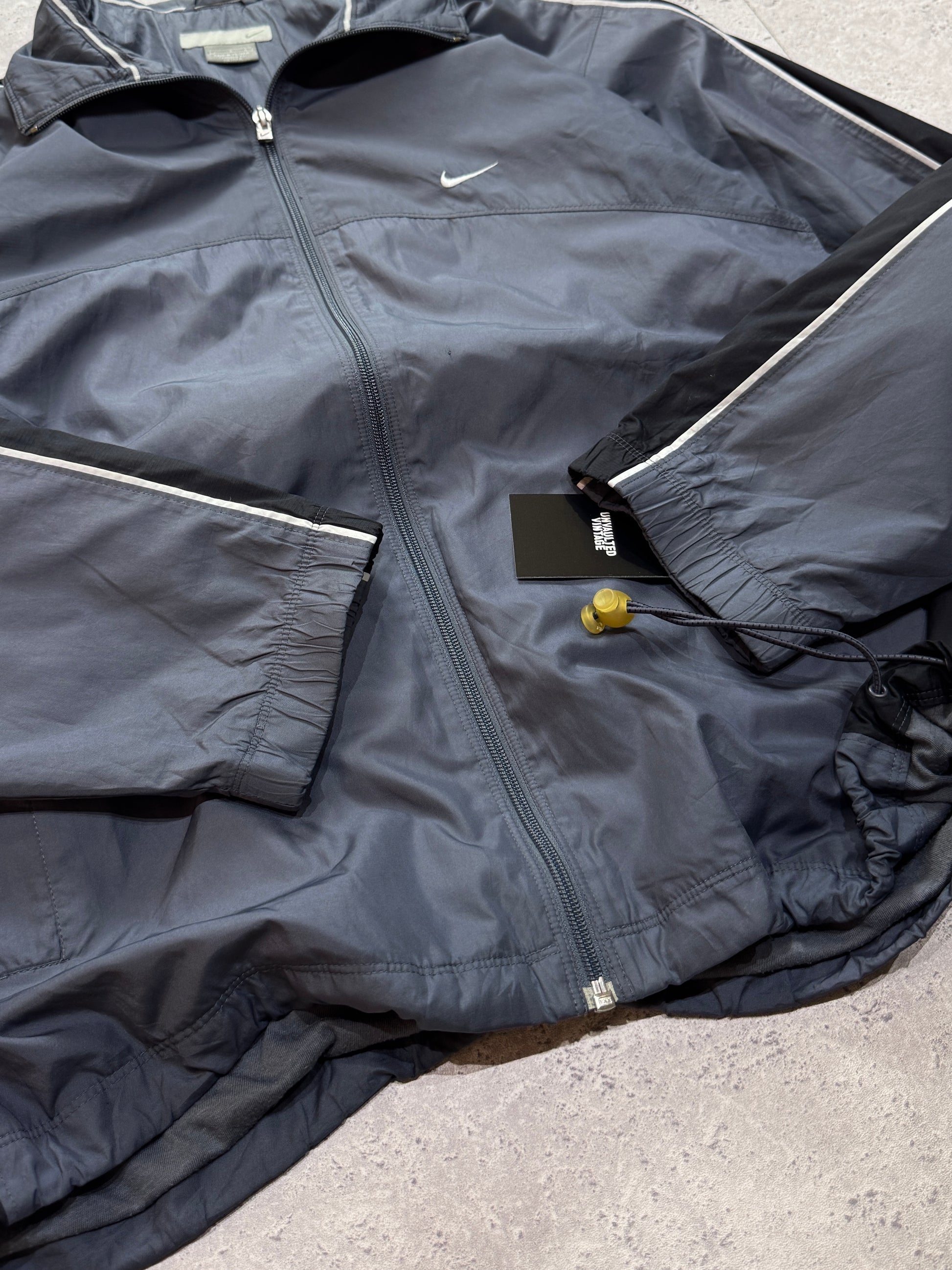 Vintage 2000s Nike Windbreaker Jacket (L)