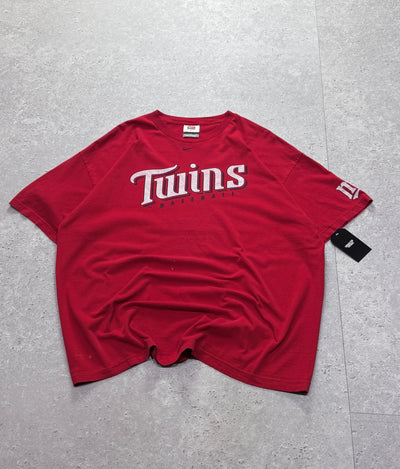 Vintage 2000s Nike X Minnesota Twins MLB Tee (XL)