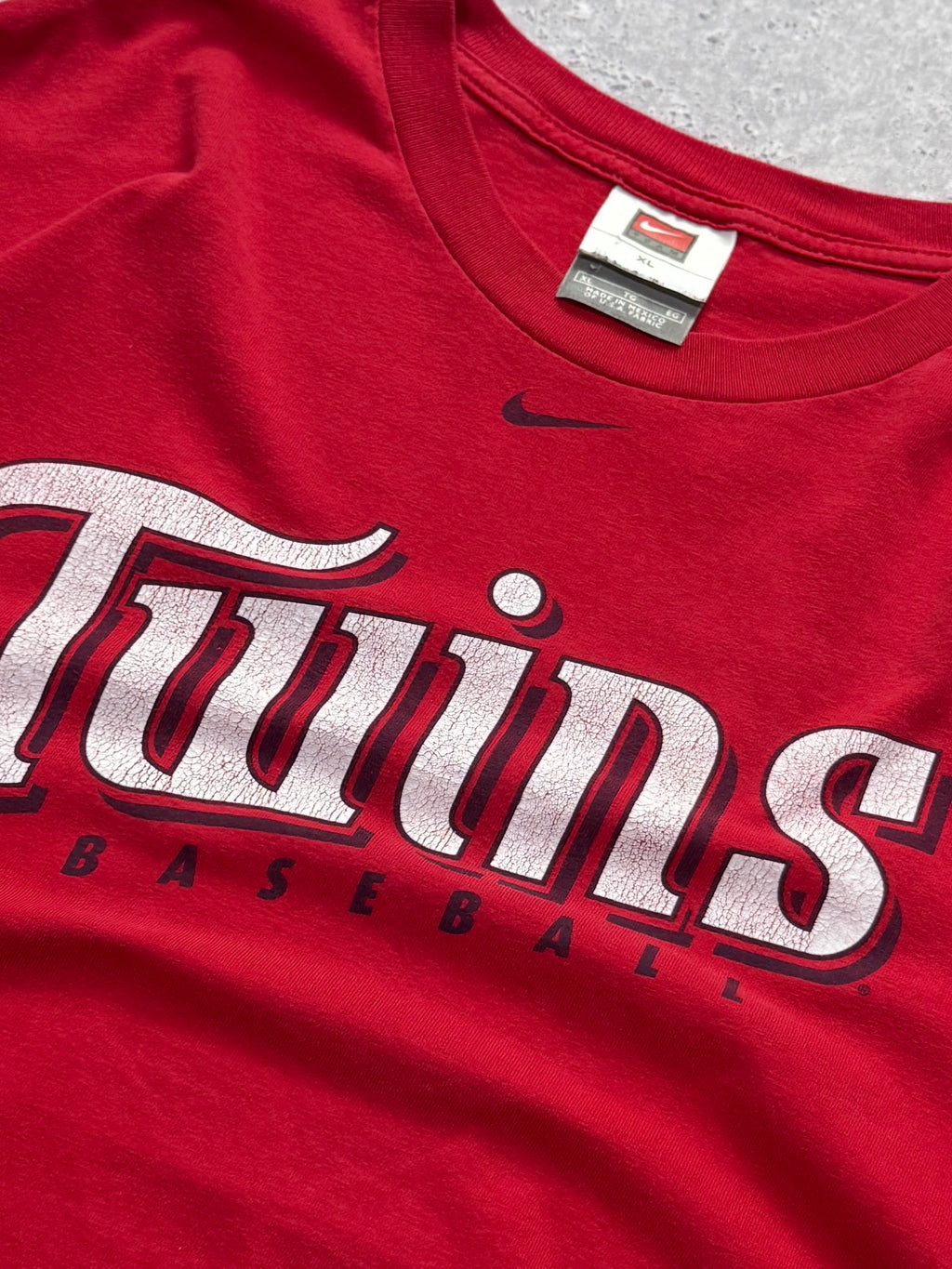 Vintage 2000s Nike X Minnesota Twins MLB Tee (XL)